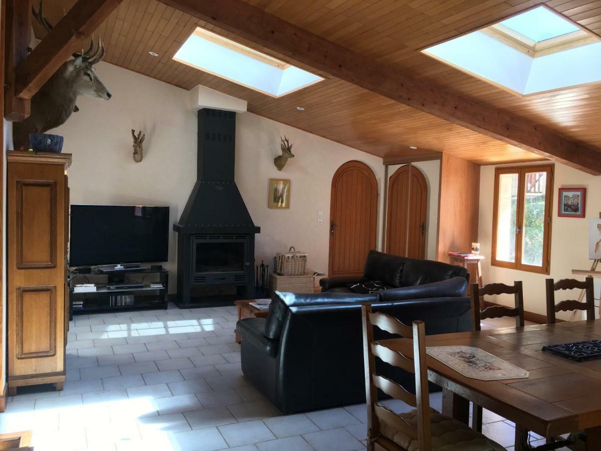 Bed and Breakfast Les Chevreuils Monsac Экстерьер фото